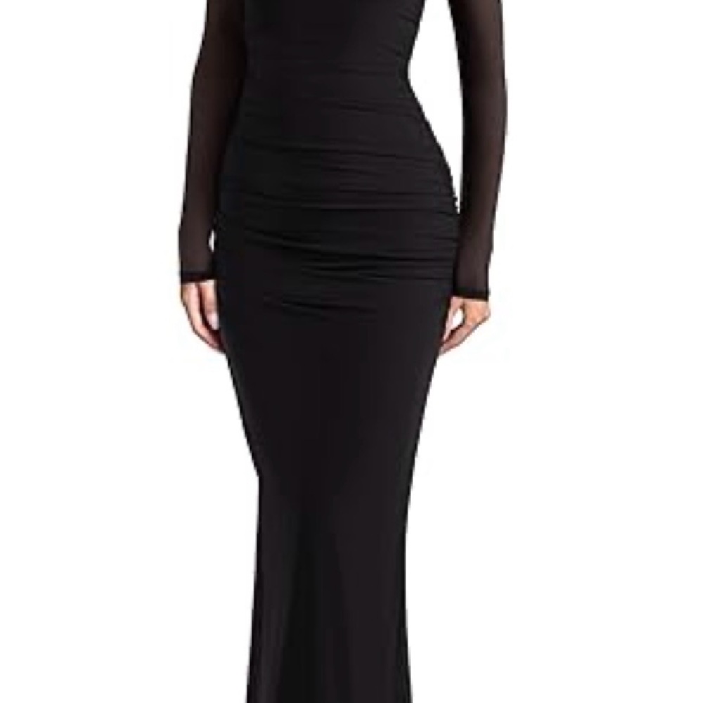 ReoRia Black Long-Sleeve Square-Neck Bodycon Gown - Picture 6 of 10